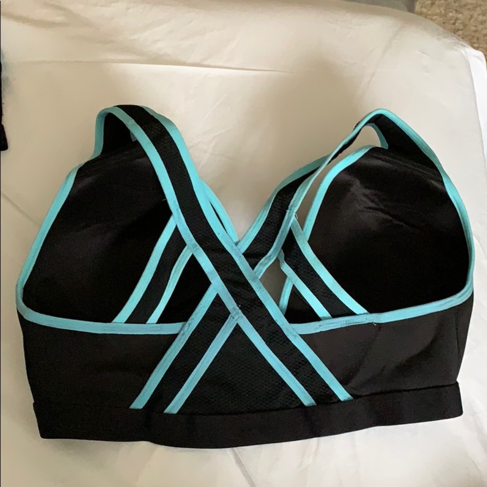 Danskin Sports Bra 38D